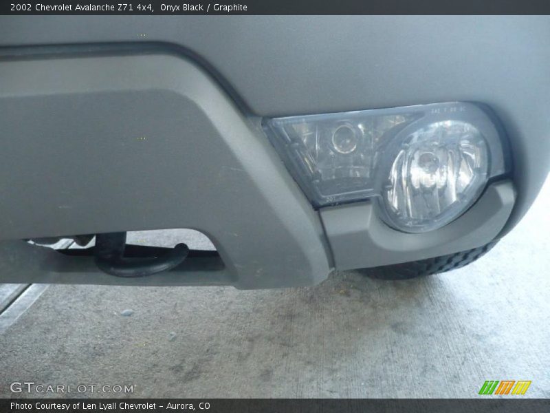 Onyx Black / Graphite 2002 Chevrolet Avalanche Z71 4x4