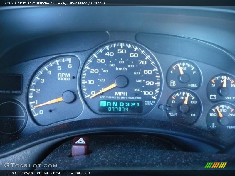 Onyx Black / Graphite 2002 Chevrolet Avalanche Z71 4x4