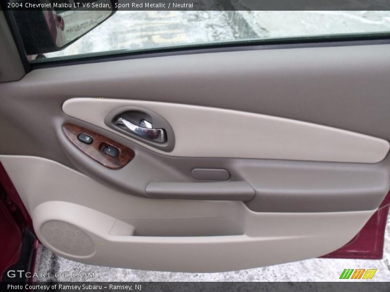 Door Panel of 2004 Malibu LT V6 Sedan
