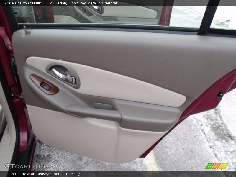 Door Panel of 2004 Malibu LT V6 Sedan