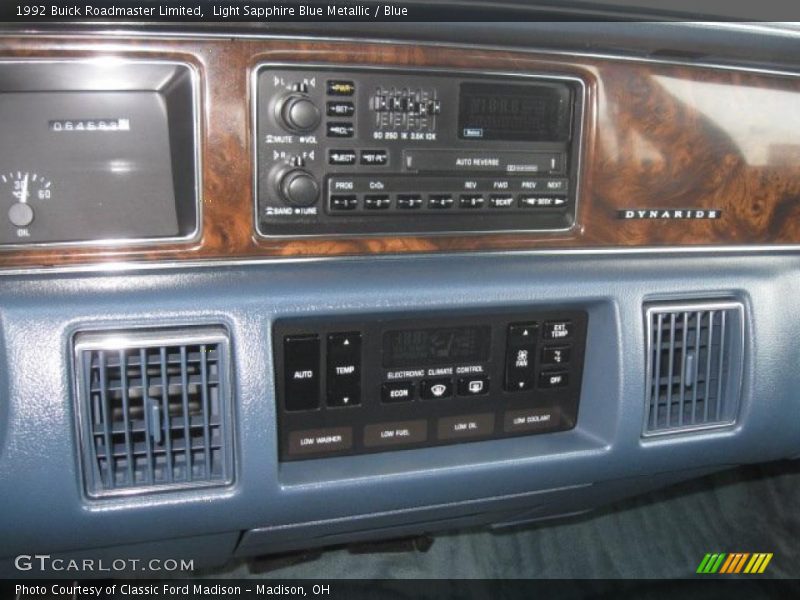 Controls of 1992 Roadmaster Limited
