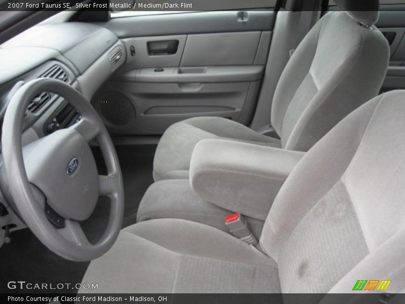 Silver Frost Metallic / Medium/Dark Flint 2007 Ford Taurus SE