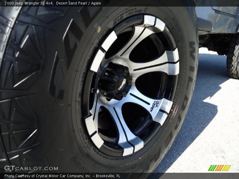 Desert Sand Pearl / Agate 2000 Jeep Wrangler SE 4x4