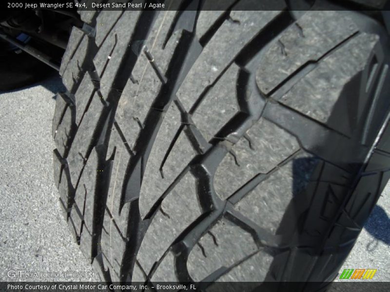 Desert Sand Pearl / Agate 2000 Jeep Wrangler SE 4x4