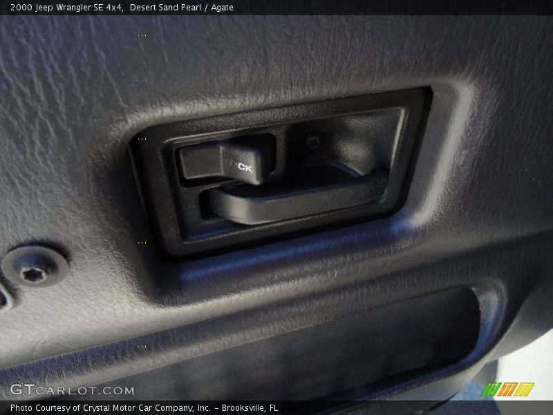 Desert Sand Pearl / Agate 2000 Jeep Wrangler SE 4x4