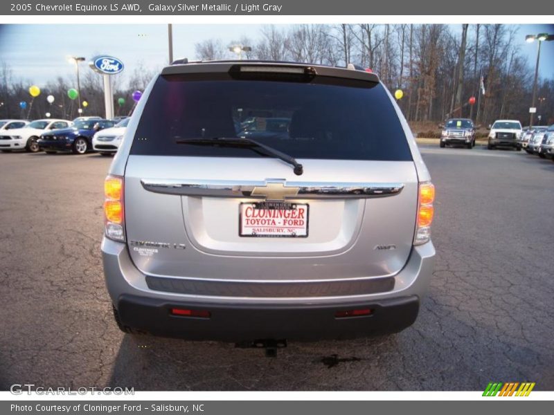 Galaxy Silver Metallic / Light Gray 2005 Chevrolet Equinox LS AWD