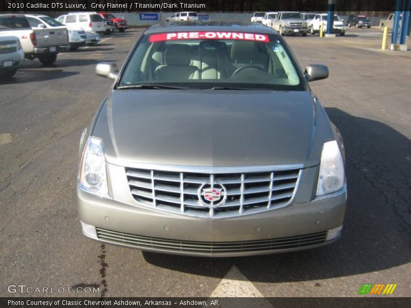 Grey Flannel / Titanium/Dark Titanium 2010 Cadillac DTS Luxury