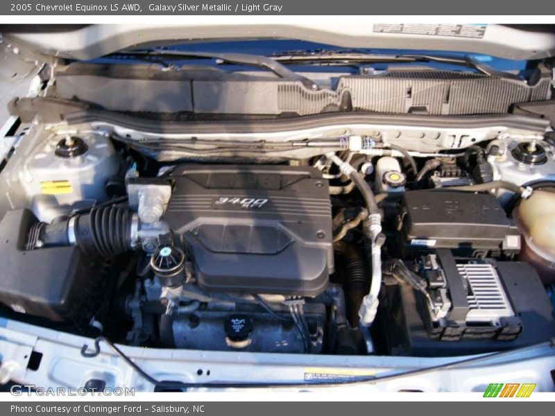 Galaxy Silver Metallic / Light Gray 2005 Chevrolet Equinox LS AWD