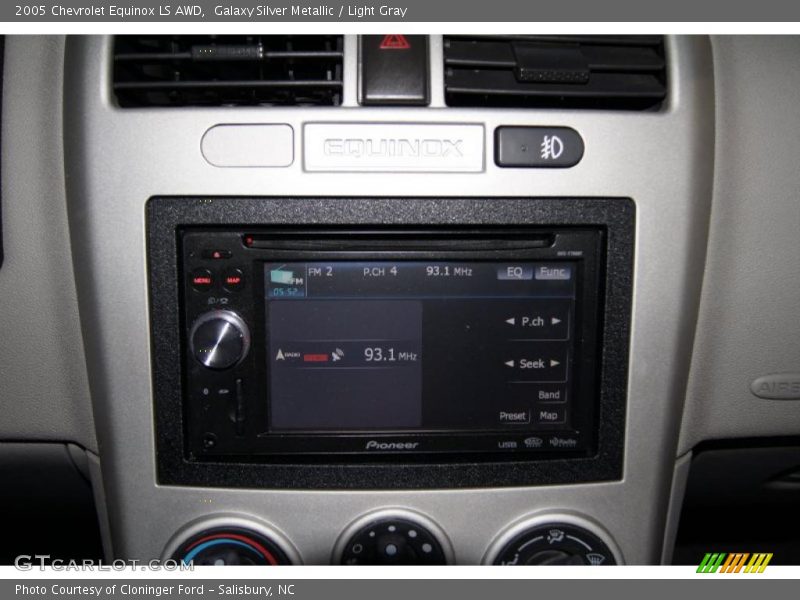 Galaxy Silver Metallic / Light Gray 2005 Chevrolet Equinox LS AWD