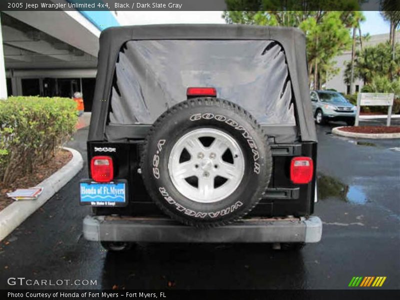 Black / Dark Slate Gray 2005 Jeep Wrangler Unlimited 4x4