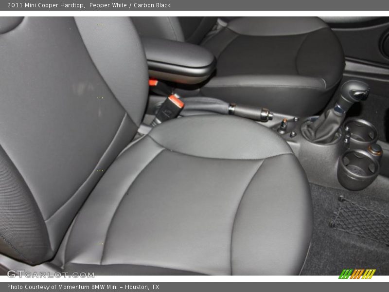 Pepper White / Carbon Black 2011 Mini Cooper Hardtop