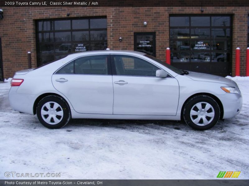 Classic Silver Metallic / Ash 2009 Toyota Camry LE