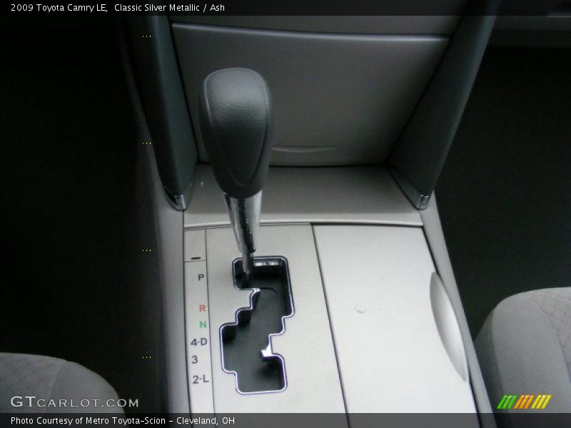 Classic Silver Metallic / Ash 2009 Toyota Camry LE