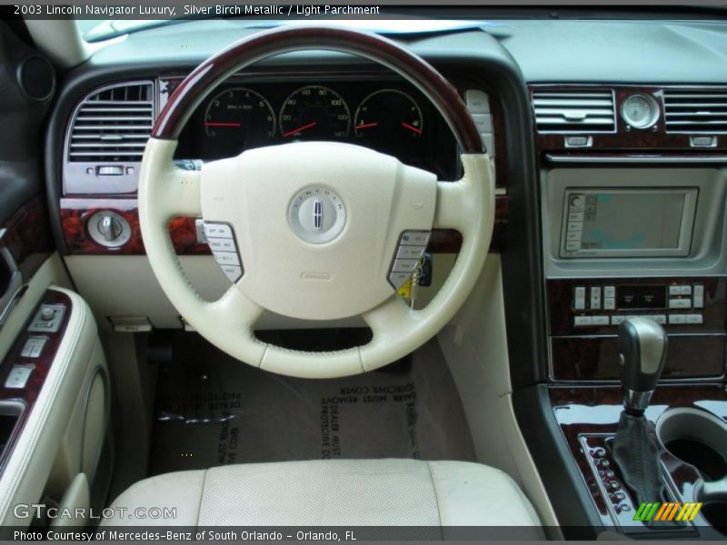 Silver Birch Metallic / Light Parchment 2003 Lincoln Navigator Luxury