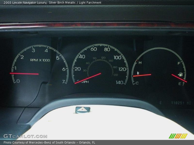 Silver Birch Metallic / Light Parchment 2003 Lincoln Navigator Luxury