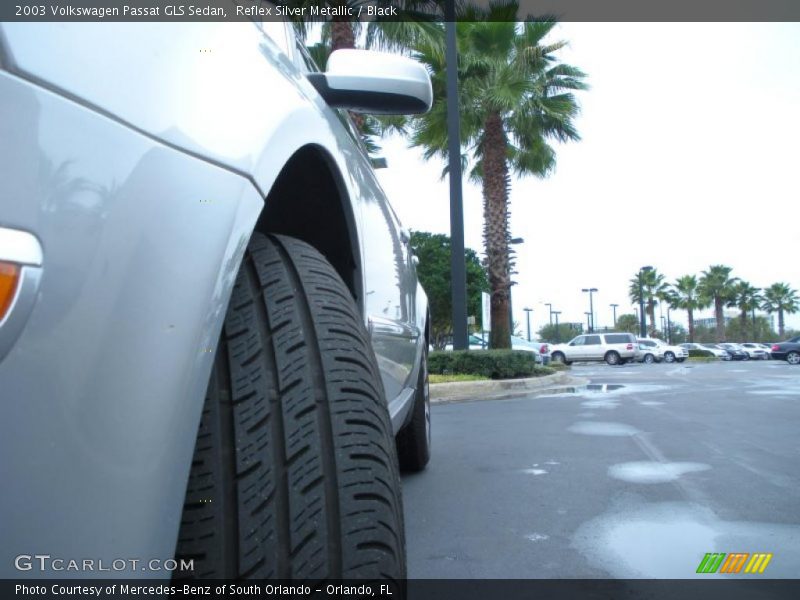Reflex Silver Metallic / Black 2003 Volkswagen Passat GLS Sedan