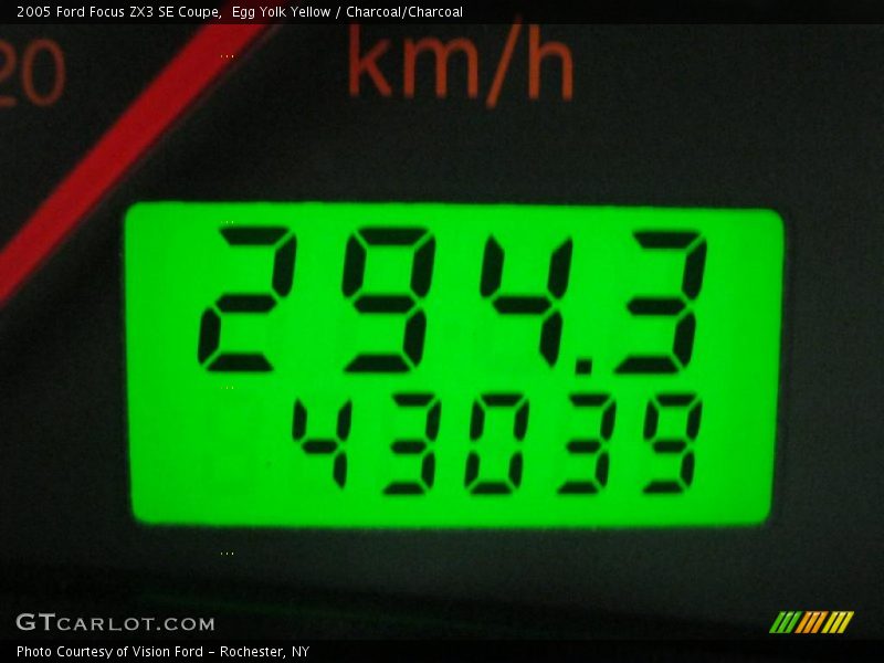 Egg Yolk Yellow / Charcoal/Charcoal 2005 Ford Focus ZX3 SE Coupe