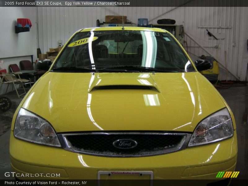 Egg Yolk Yellow / Charcoal/Charcoal 2005 Ford Focus ZX3 SE Coupe