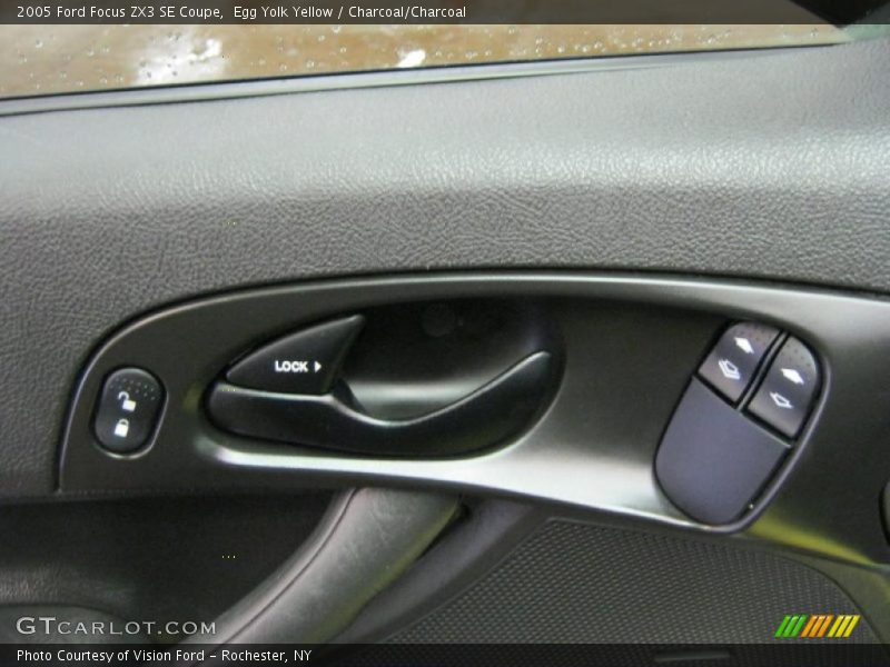Egg Yolk Yellow / Charcoal/Charcoal 2005 Ford Focus ZX3 SE Coupe