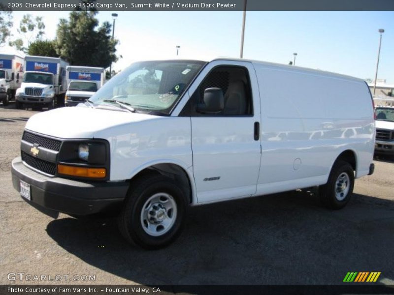 Summit White / Medium Dark Pewter 2005 Chevrolet Express 3500 Cargo Van