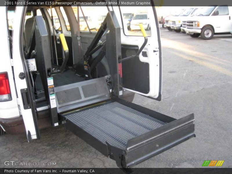 Oxford White / Medium Graphite 2001 Ford E Series Van E150 Passenger Conversion