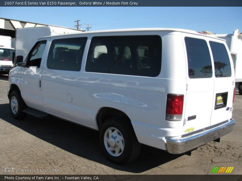 Oxford White / Medium Flint Grey 2007 Ford E Series Van E150 Passenger