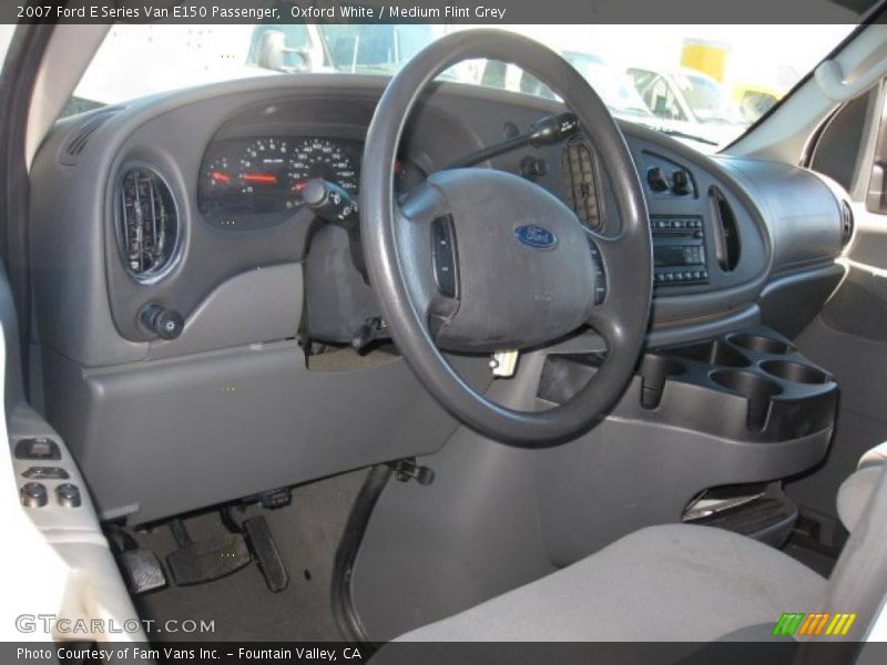 Oxford White / Medium Flint Grey 2007 Ford E Series Van E150 Passenger