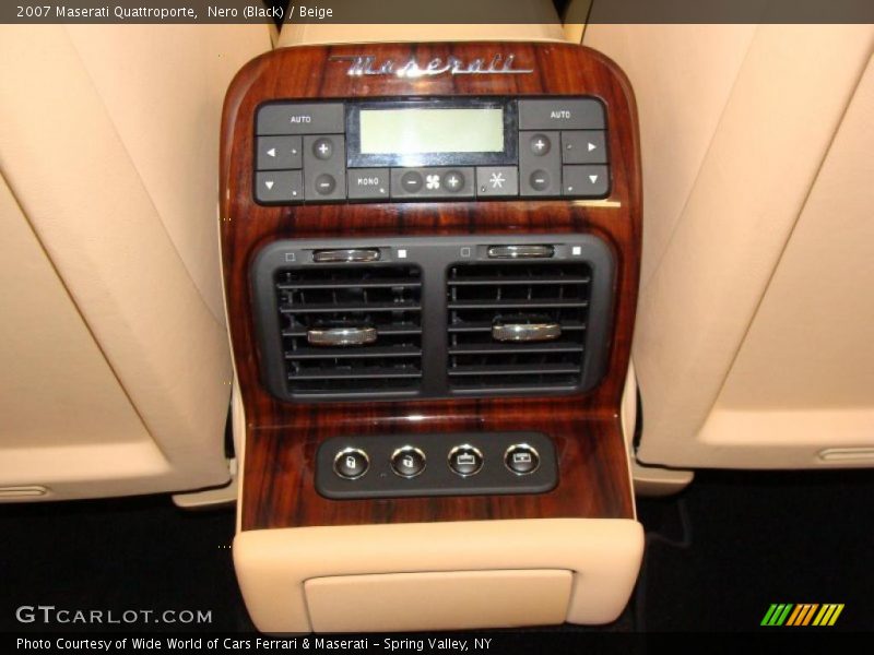 Controls of 2007 Quattroporte 