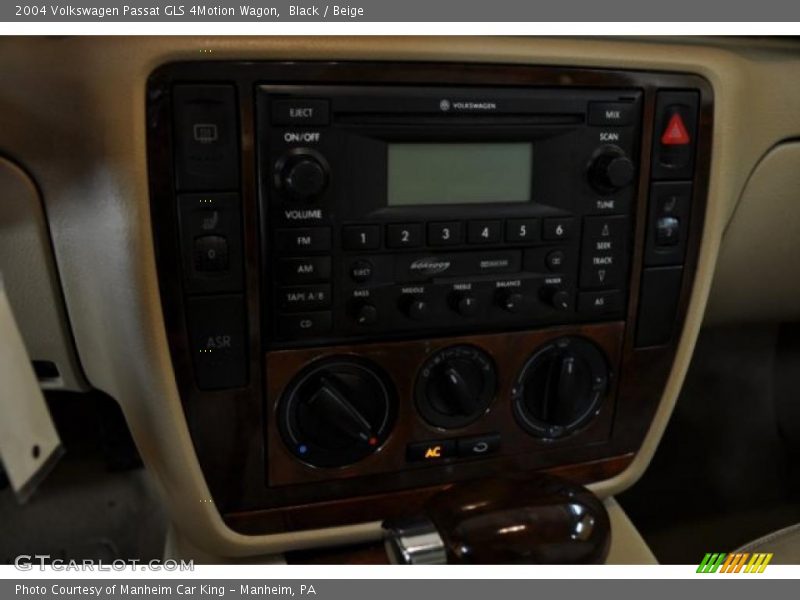 Black / Beige 2004 Volkswagen Passat GLS 4Motion Wagon