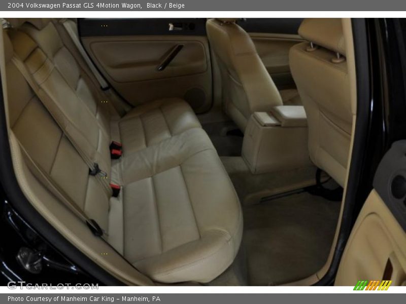 Black / Beige 2004 Volkswagen Passat GLS 4Motion Wagon