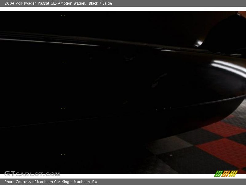 Black / Beige 2004 Volkswagen Passat GLS 4Motion Wagon