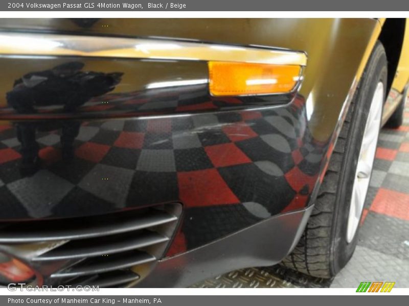 Black / Beige 2004 Volkswagen Passat GLS 4Motion Wagon