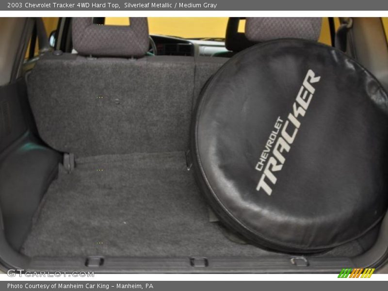 Silverleaf Metallic / Medium Gray 2003 Chevrolet Tracker 4WD Hard Top