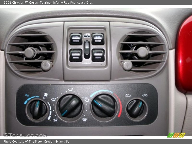 Controls of 2002 PT Cruiser Touring