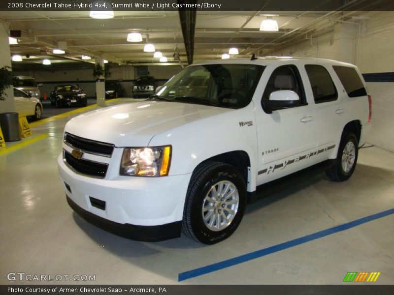 Front 3/4 View of 2008 Tahoe Hybrid 4x4