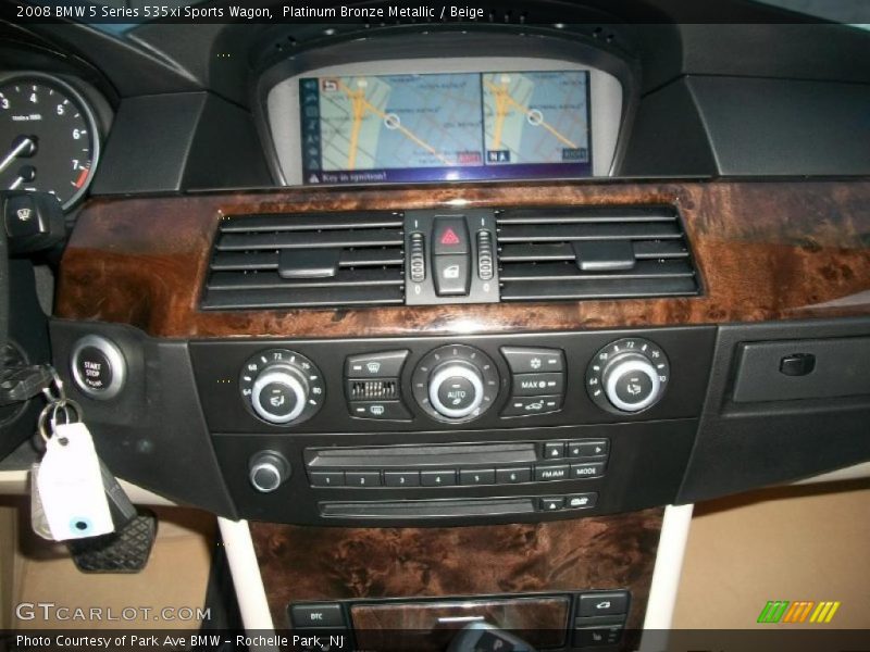 Controls of 2008 5 Series 535xi Sports Wagon