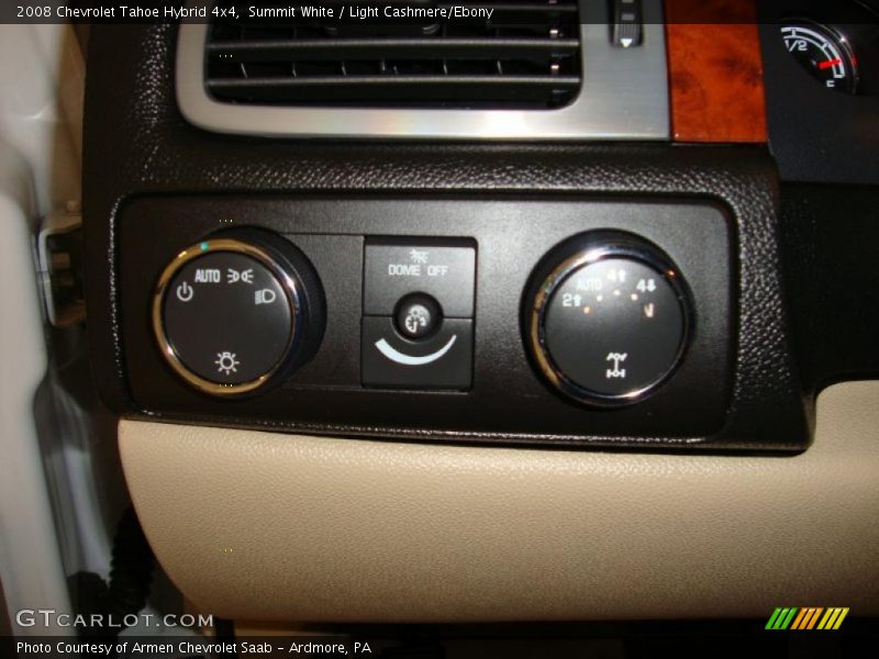 Controls of 2008 Tahoe Hybrid 4x4