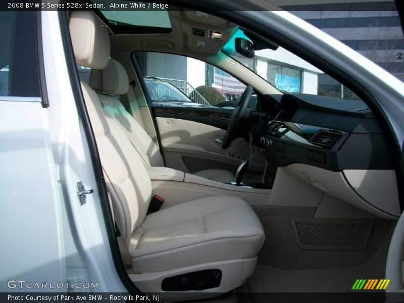 Alpine White / Beige 2008 BMW 5 Series 528xi Sedan