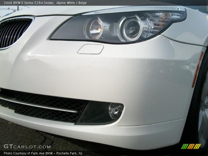 Alpine White / Beige 2008 BMW 5 Series 528xi Sedan