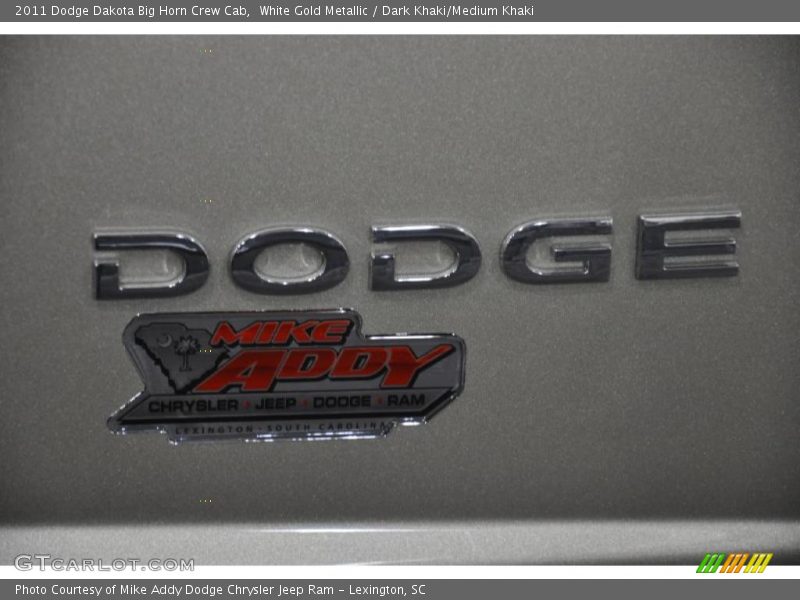 White Gold Metallic / Dark Khaki/Medium Khaki 2011 Dodge Dakota Big Horn Crew Cab