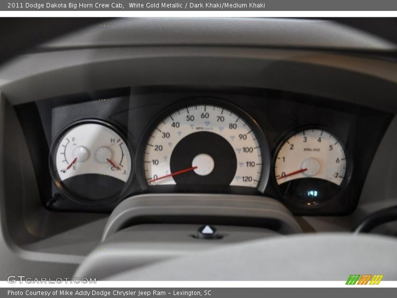 White Gold Metallic / Dark Khaki/Medium Khaki 2011 Dodge Dakota Big Horn Crew Cab