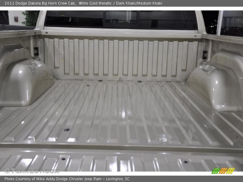 White Gold Metallic / Dark Khaki/Medium Khaki 2011 Dodge Dakota Big Horn Crew Cab
