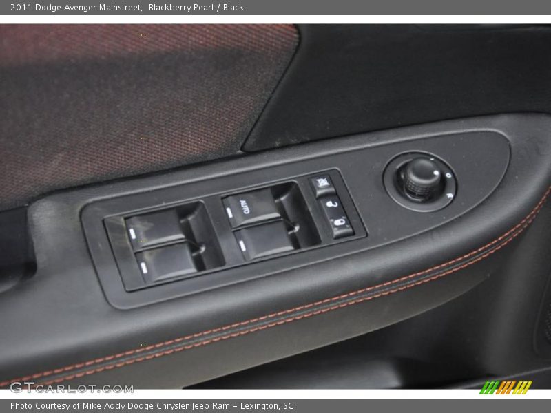 Blackberry Pearl / Black 2011 Dodge Avenger Mainstreet