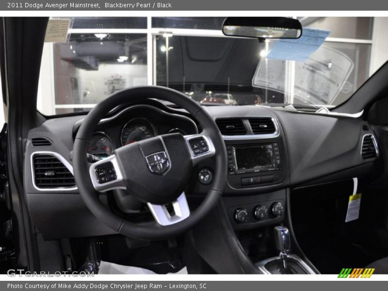 Blackberry Pearl / Black 2011 Dodge Avenger Mainstreet