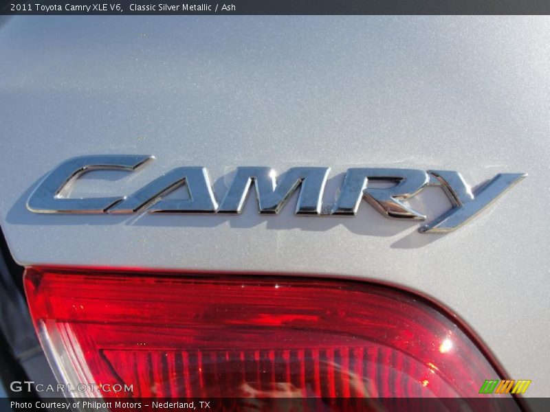 Classic Silver Metallic / Ash 2011 Toyota Camry XLE V6