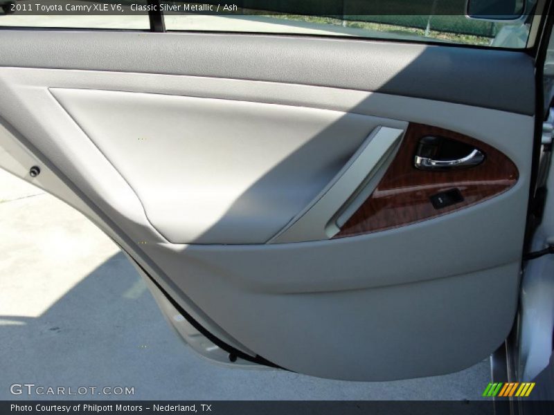 Door Panel of 2011 Camry XLE V6
