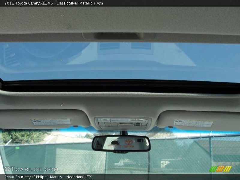 Sunroof of 2011 Camry XLE V6