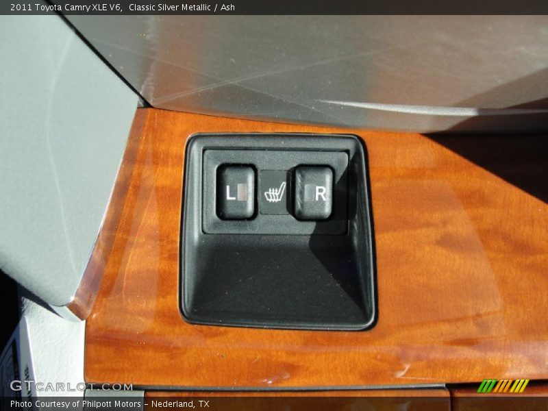 Classic Silver Metallic / Ash 2011 Toyota Camry XLE V6