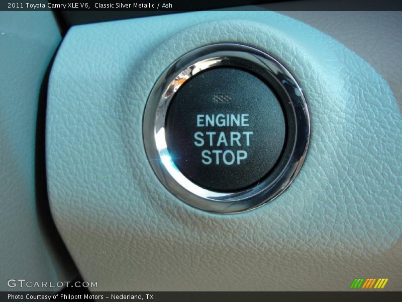 Classic Silver Metallic / Ash 2011 Toyota Camry XLE V6