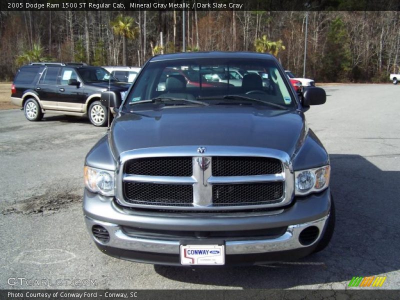 Mineral Gray Metallic / Dark Slate Gray 2005 Dodge Ram 1500 ST Regular Cab